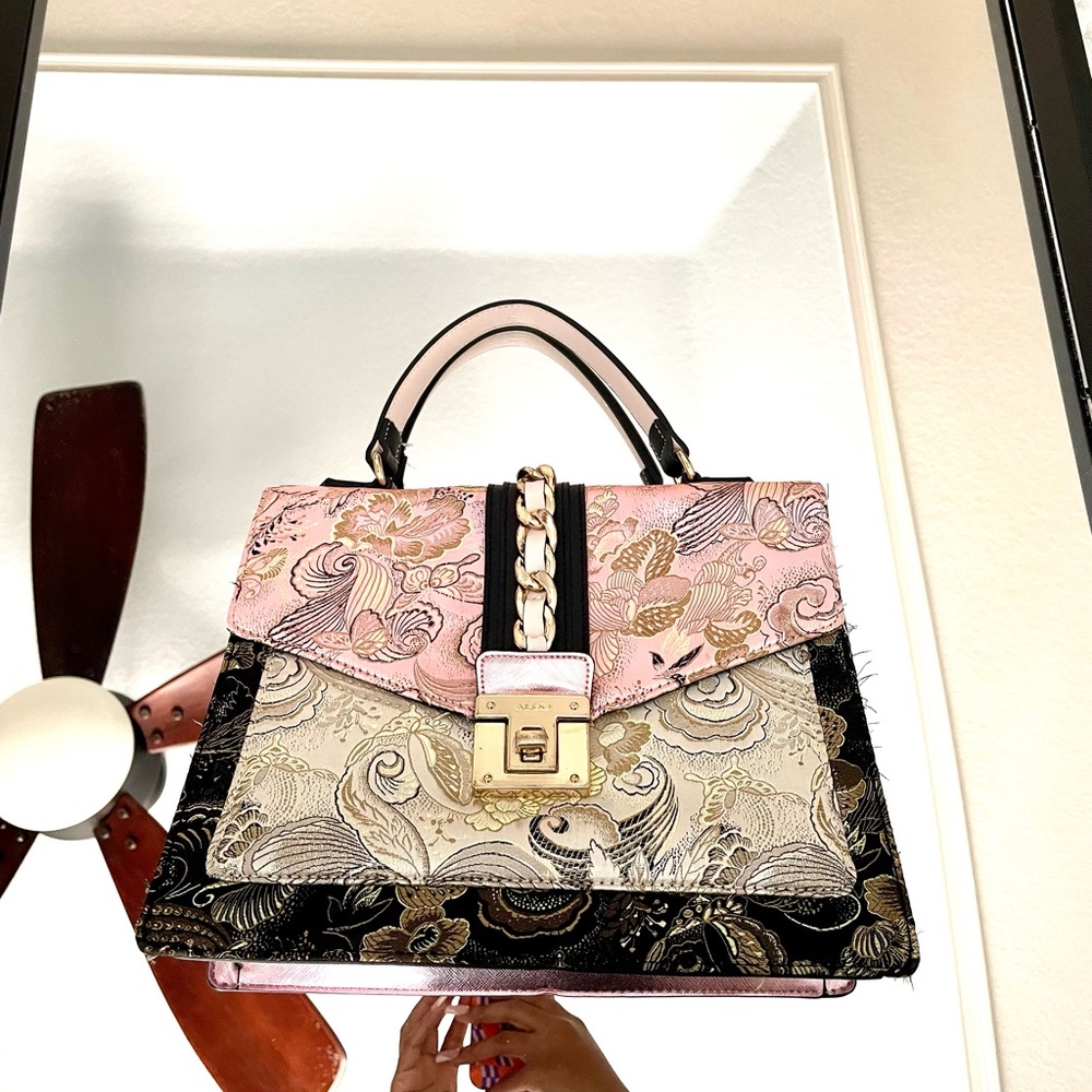 Cross body purse